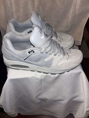 Nike Air Max Command sneakers